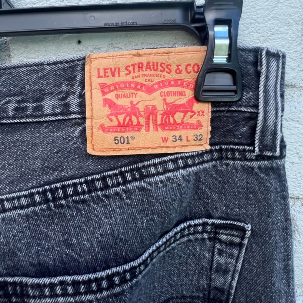 Levi's Men's Dark Gray Straight Jeans